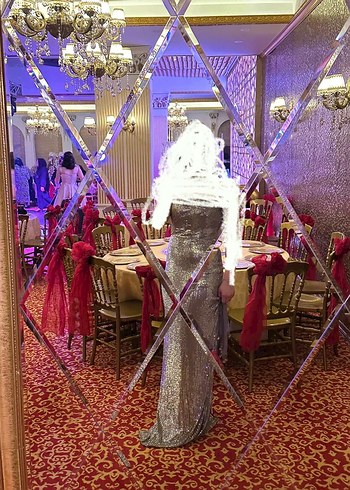 Gri Uzun Askılı Abiye Elbise marka cengiz aktürk bikere giyildi - Görsel 2