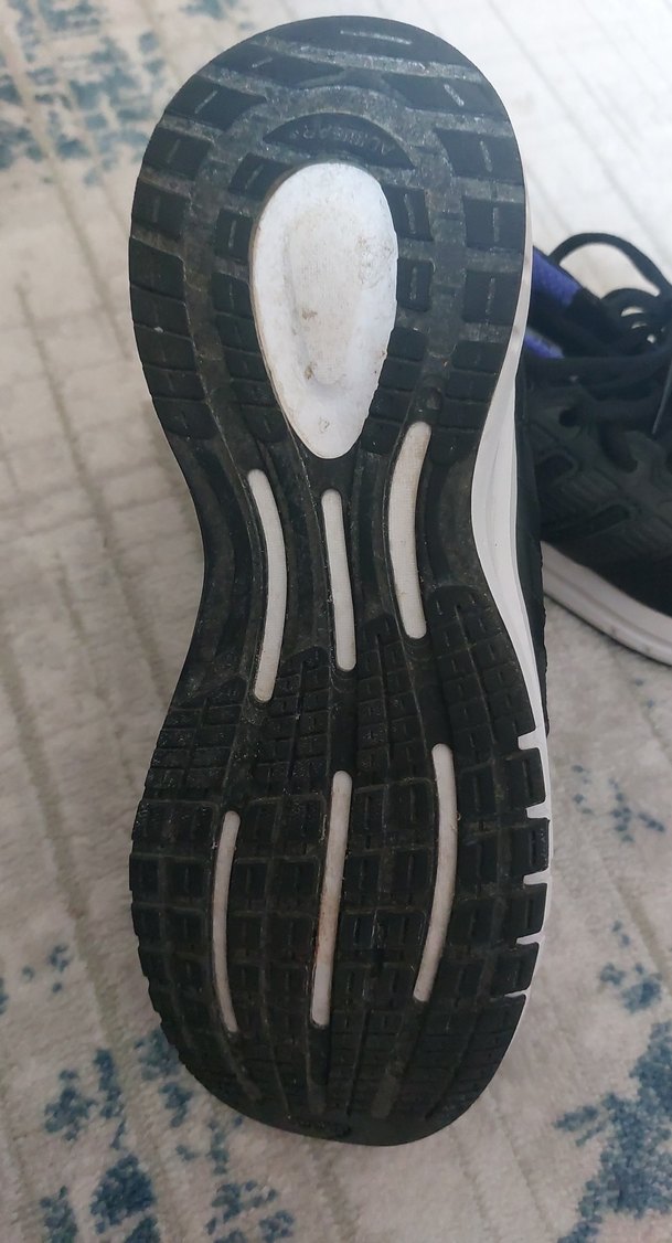 Adidas Mor Detaylı Siyah Spor Ayakkabı - Görsel 4