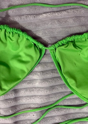 Yeşil İpli Kadın Bikini Üstü - Görsel 4