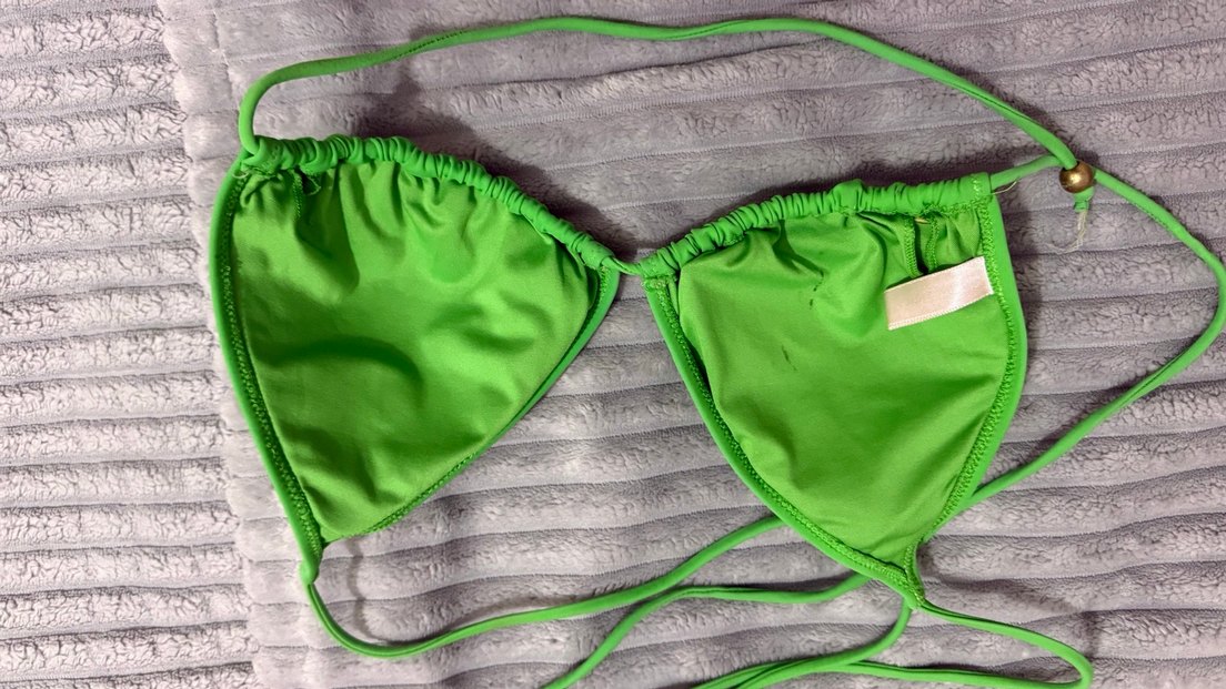 Yeşil İpli Kadın Bikini Üstü - Görsel 4