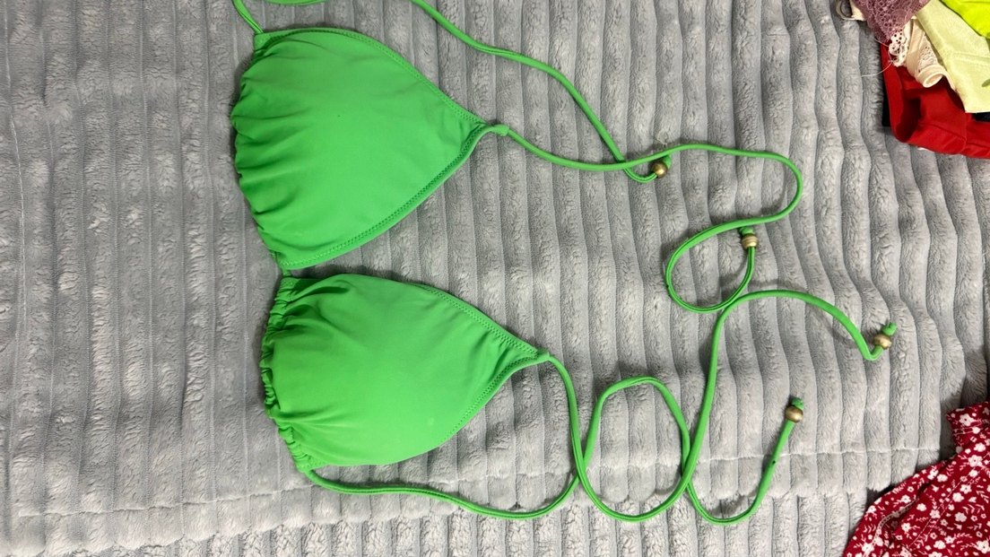 Yeşil İpli Kadın Bikini Üstü - Görsel 2