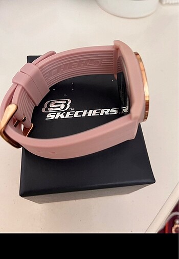 Skechers Pembe skechers saat