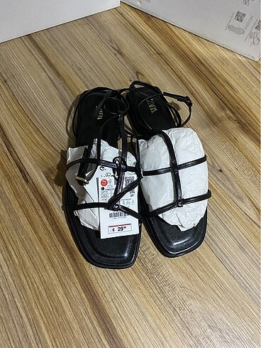 Zara Zara sandalet