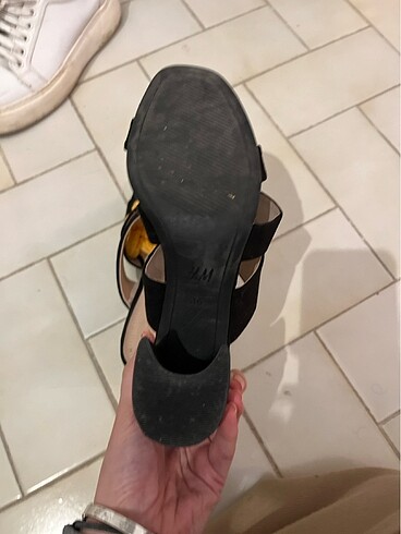 36 Beden siyah Renk H&M kadife topuklu terlik