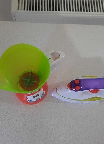 Beden Renk Pilli ütü ve blender
