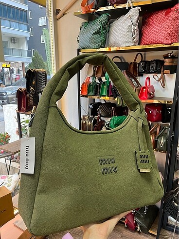 Beden Süet miumiu