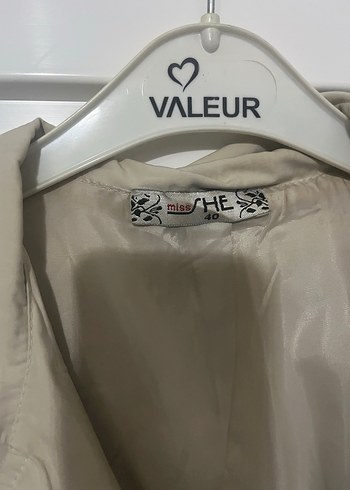 Bej Düğmeli Kadın Trençkot - Görsel 4