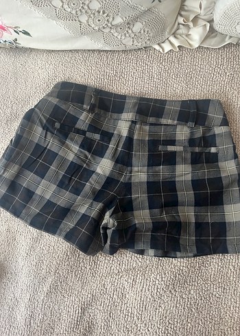 Düğmeli Kahverengi Ekose Mini Şort - Görsel 4