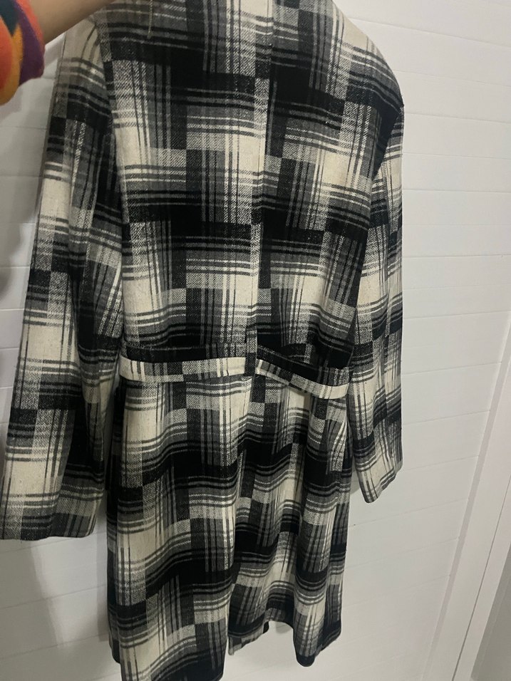 Gri Kareli Midi Düğmeli Kadın Kaban - Görsel 4