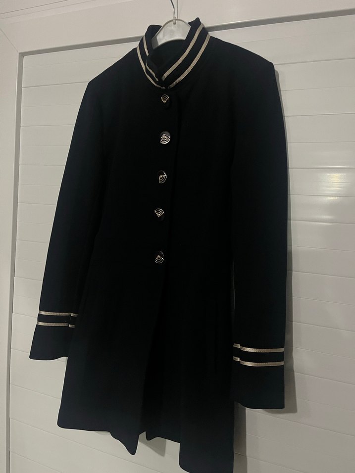 Düğmeli Siyah Kadın Klasik Uzun Kaban - Görsel 3