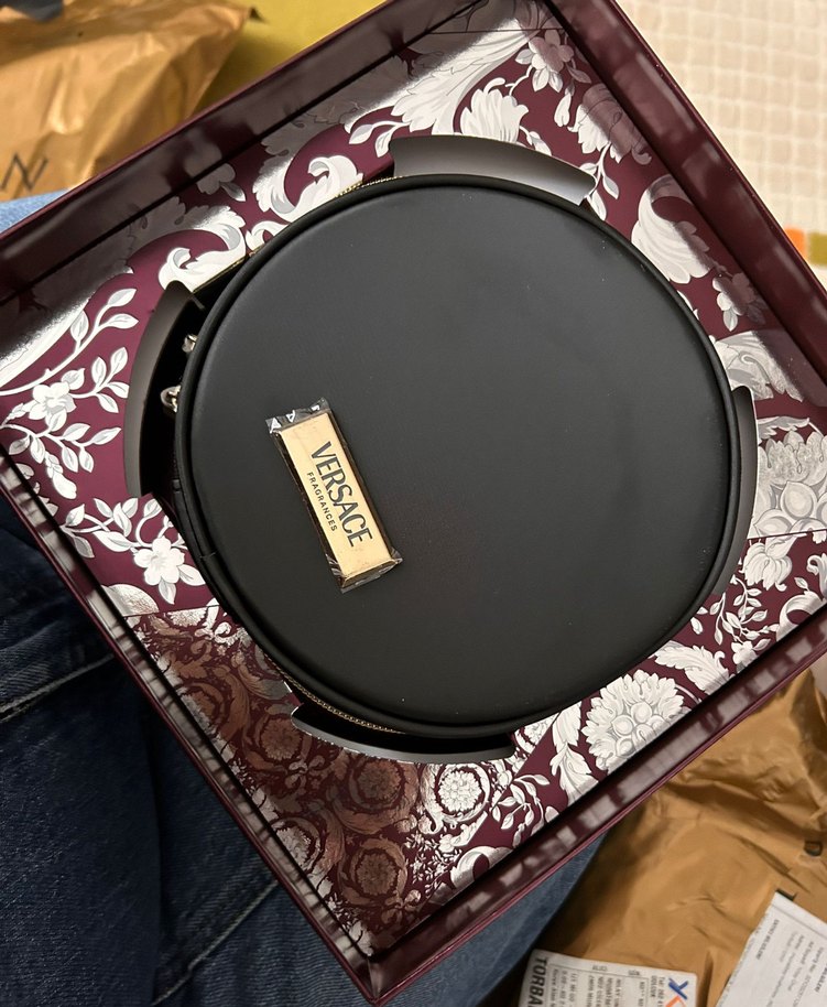 Versace Kadın Parfüm Seti ve Aksesuar Çantası - Görsel 3
