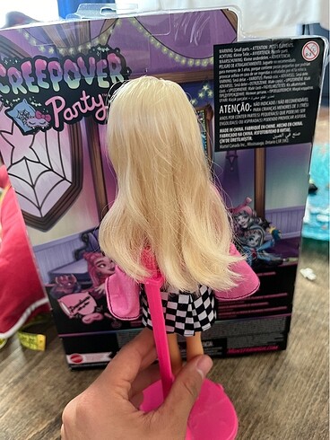  Beden Barbie fashionistas 104