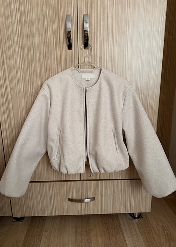 Zara Ekru Yuvarlak Yaka Kisa Ceket