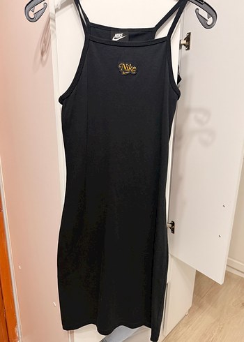 Nike Siyah İnce Askili Minimal Elbise
