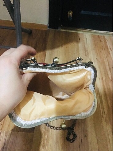  Beden El yapımı klipsli Vintega çanta