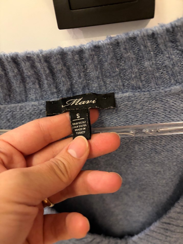 V Yaka Mavi Örgü Yün Kadın Kazak - Görsel 2