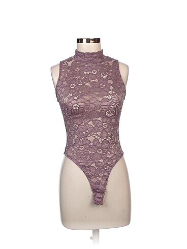 Zara Bluz %70 İndirimli.