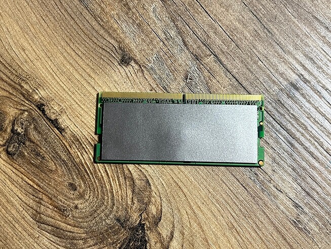 Asus 16GB DDR5 5600mhz leptop rami