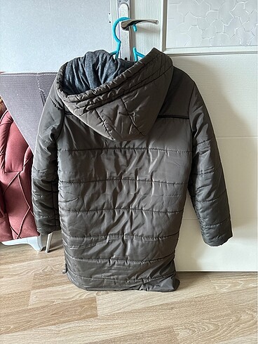 Mavi şişme mont - Görsel 3