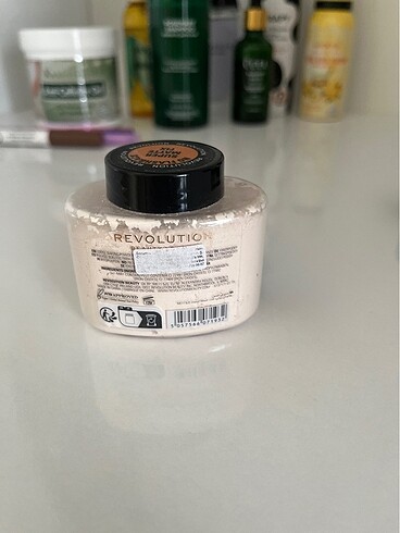 Revolution Revolution baking powder