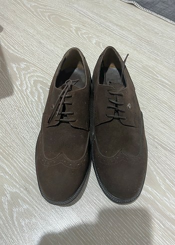 Derimod Kahverengi Suet Bagcikli Klasik Ayakkabi