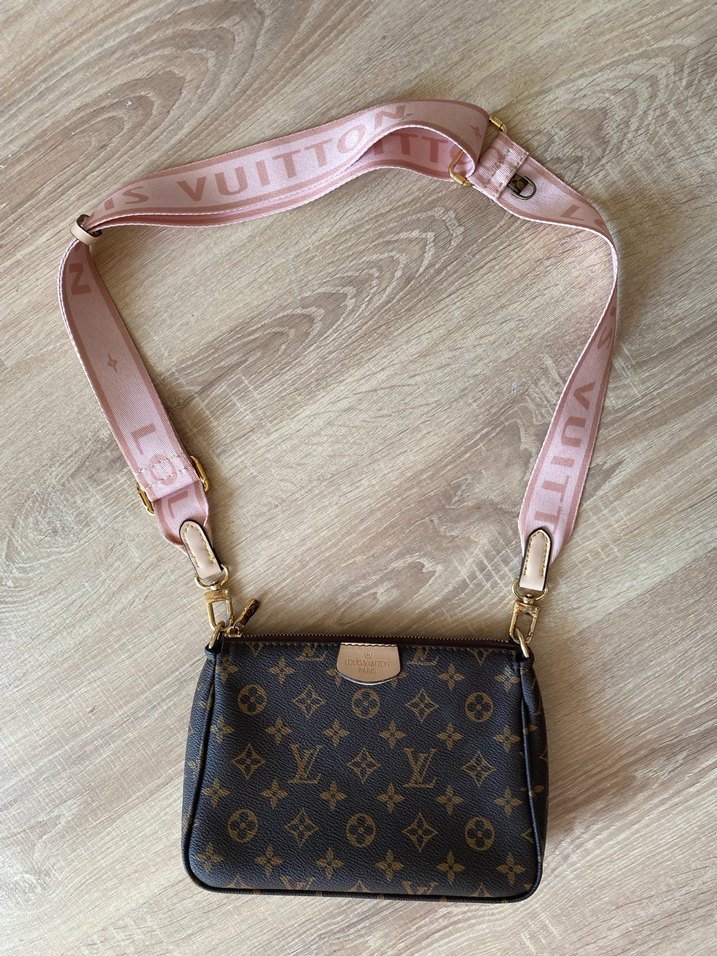 Pembe Tokalı Baskılı Deri Kadın Çapraz Çanta - Görsel 2