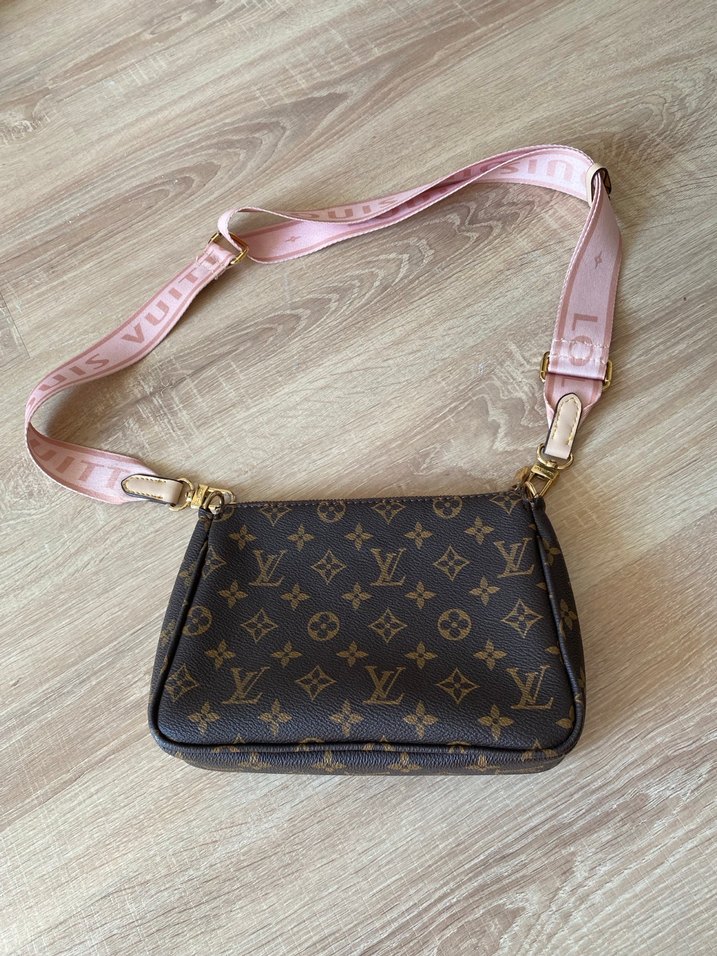 Pembe Tokalı Baskılı Deri Kadın Çapraz Çanta - Görsel 4