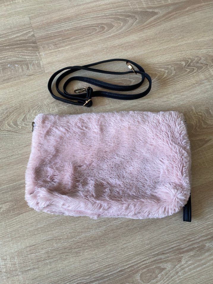 Pembe Kürklü Kadın El Çantası - Görsel 3