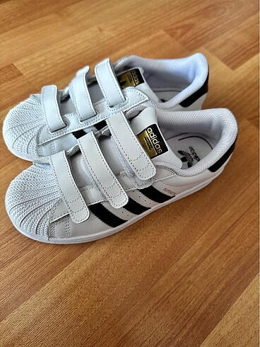 34 Beden Adidas spor ayakkabısı