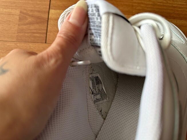43 Beden beyaz Renk Nike spor ayakkabı