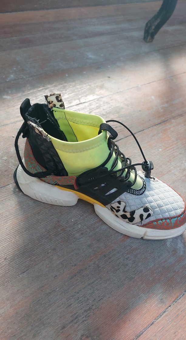 Renkli Yılan Desenli Bağcıklı Kadın Spor Ayakkabı - Görsel 5