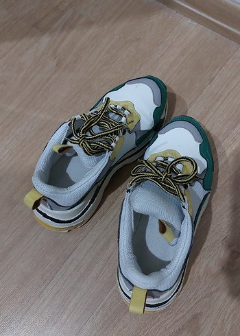 Yüksek Tabanlı Çok Renkli Kadın Spor Ayakkabı - Görsel 4