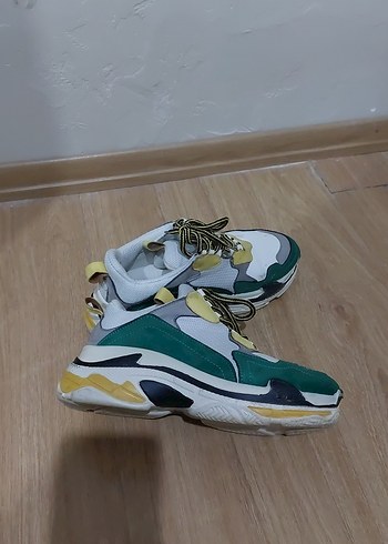 Yüksek Tabanlı Çok Renkli Kadın Spor Ayakkabı - Görsel 2