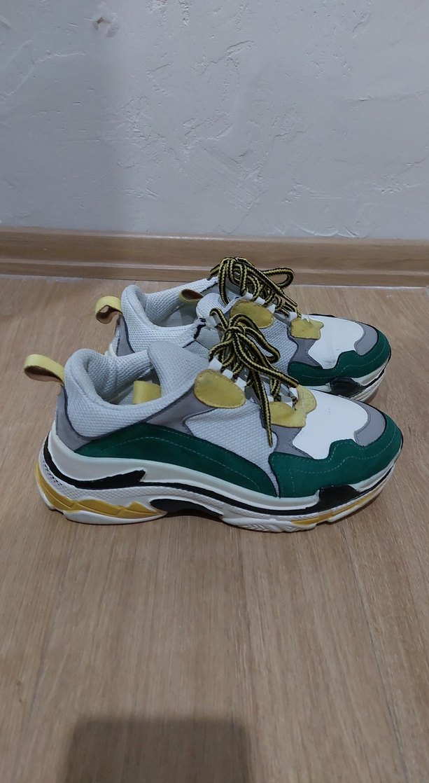 Yüksek Tabanlı Çok Renkli Kadın Spor Ayakkabı - Görsel 3