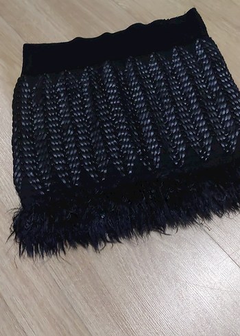 Siyah Kürklü Nakışlı Mini Etek - Görsel 2