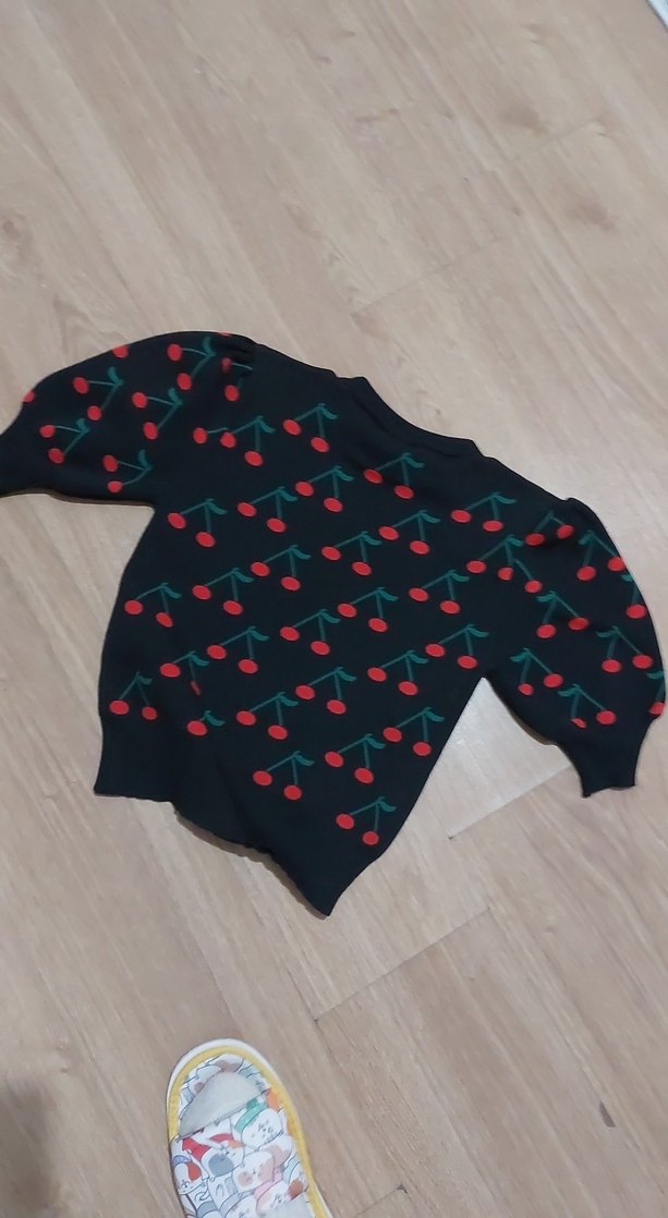 Kiraz Desenli Siyah Triko Kazak - Görsel 5