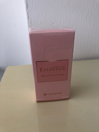 Yves Rocher Evidence intense