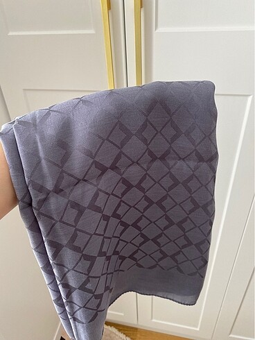 Freshscarfs şal