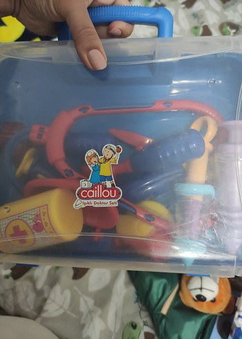 Caillou Lisanslı Renkli Doktor Seti