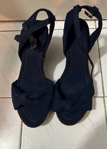 Diğer Koyu Lacivert Fiyonklu Kadin Sandalet