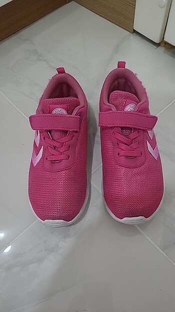 Kız çocuk pembe spor ayakkabı