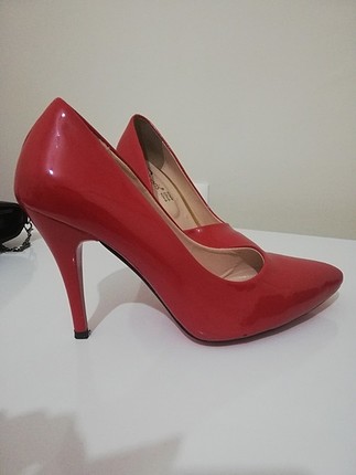 Kırmızı Stiletto