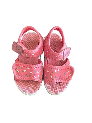 VİCCO pembe sandalet