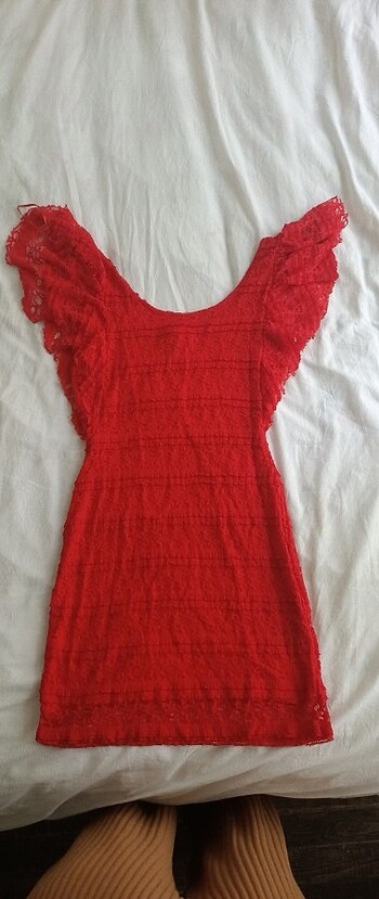Kırmızı H&M Dantelli Elbise