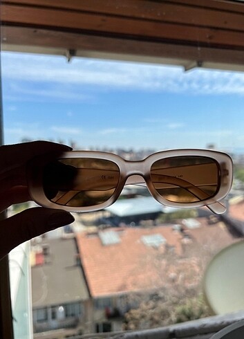 Miu Miu Bilge karga güneş gözlüğü 