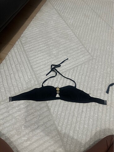 Bikini üst