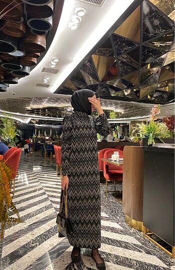 Sümeyye kaçmaz elbise