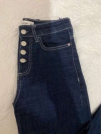 Mango jean