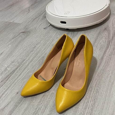 37 Beden Stiletto