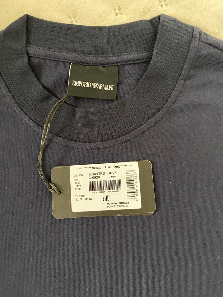 Emporio Armani Lacivert Bisiklet Yaka Tişört — görsel 3/4